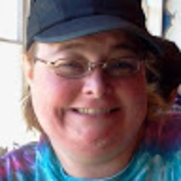 Meet your Posher, Steph - Picture 1 of 1